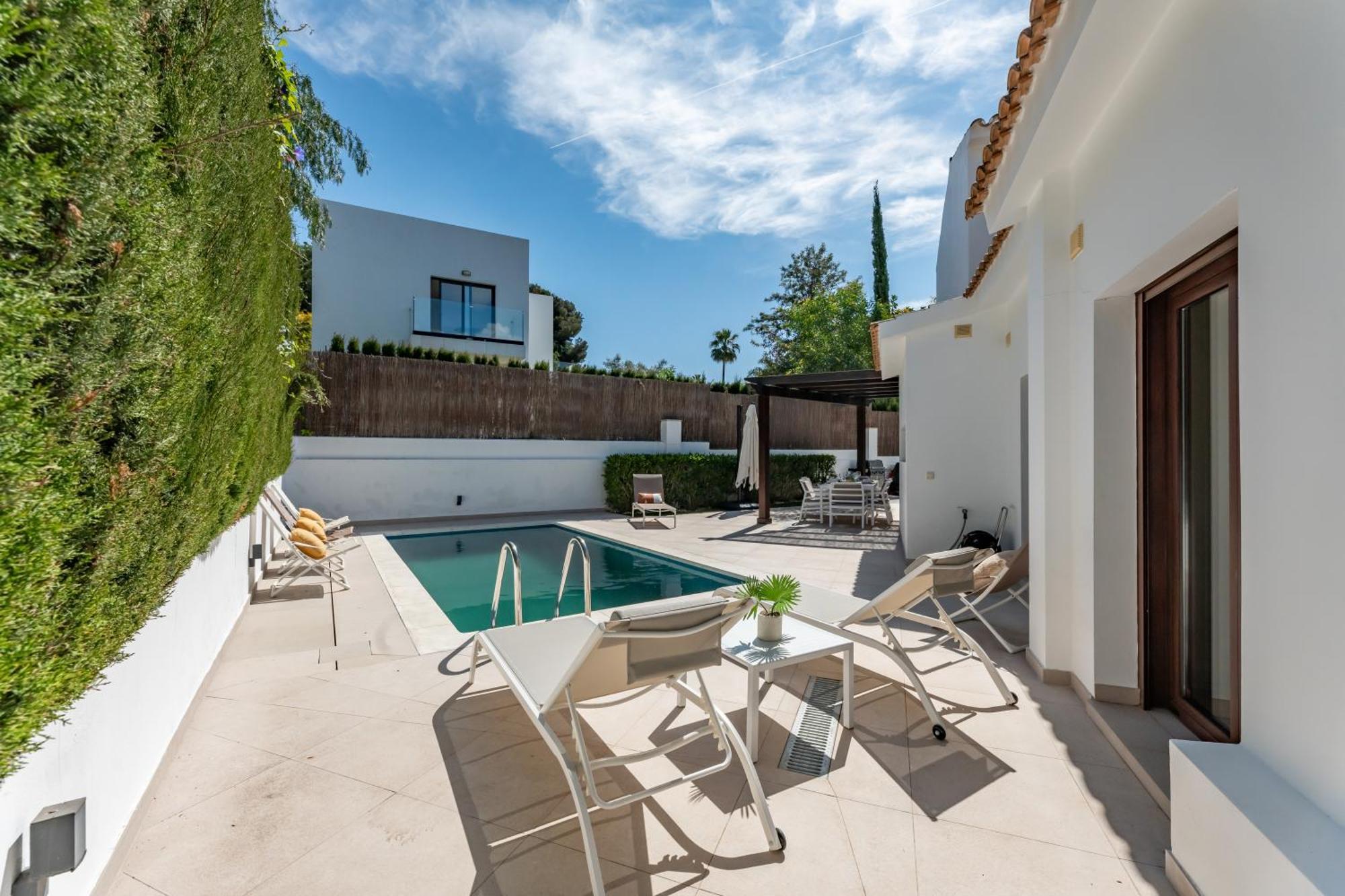 Ferienhaus With Pool In Golden Mile By Kura Homes Marbella