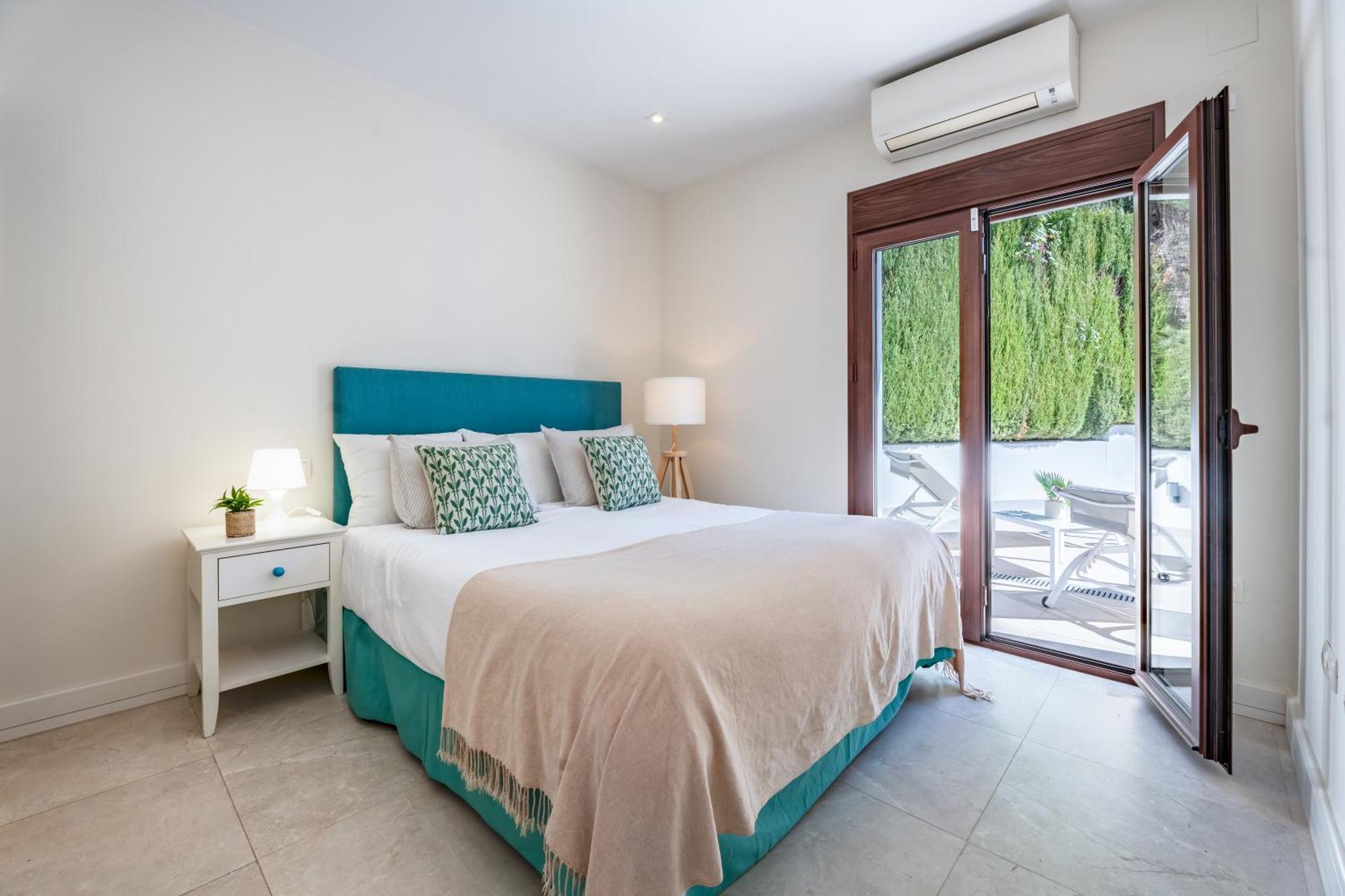 Ferienhaus With Pool In Golden Mile By Kura Homes Marbella